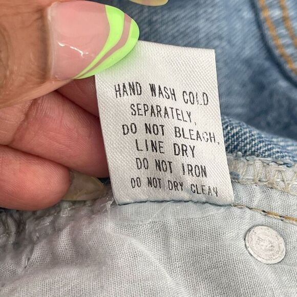 Fashion Nova Cooper Light Wash Distressed Cut-Off Button Fly Denim Shorts Large - Picture 15 of 16